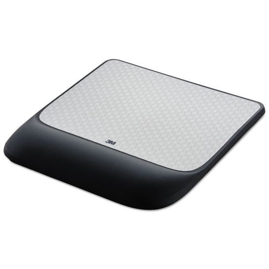 3M™ Mouse Pad with Precise™ Mousing Surface with Gel Wrist Rest1