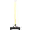 Rubbermaid Commercial Maximizer Push-To-Center 18" Brooms2