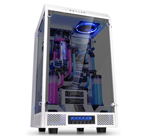 Thermaltake The Tower 900 Snow Edition Full Tower White1