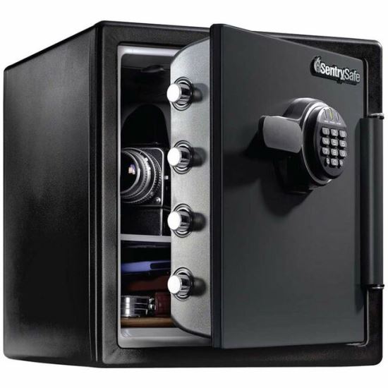 Sentry Safe Digital fire/water safe 1