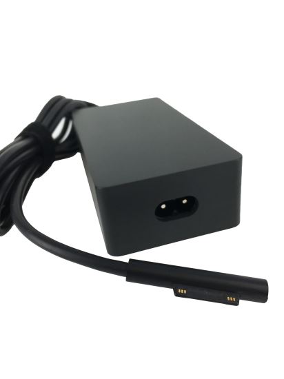 Axiom ADU-00001-AX power adapter/inverter Indoor 102 W Black1